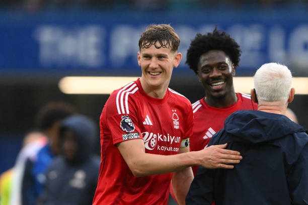 他的战术理 他的战术理