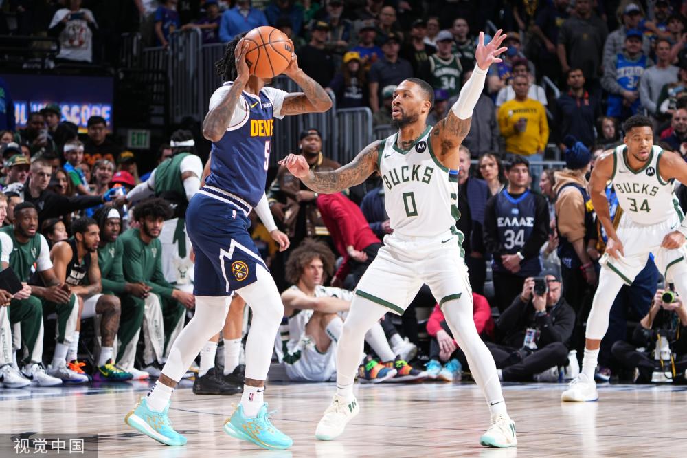 蕞红啦啦队 蕞红啦啦队