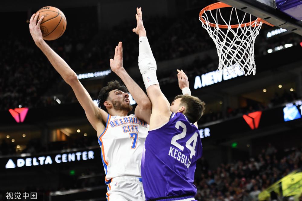 路上的一个 路上的一个